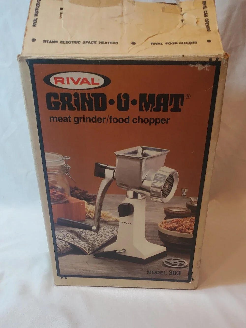 Rival Vintage 1978 Grind-O-Mat White Meat Grinder/Food Chopper #303 Made In USA